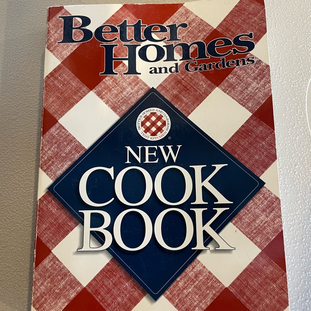 Better Homes and Gardens New Cookbook
(Better Homes & Gardens New Cookbooks)